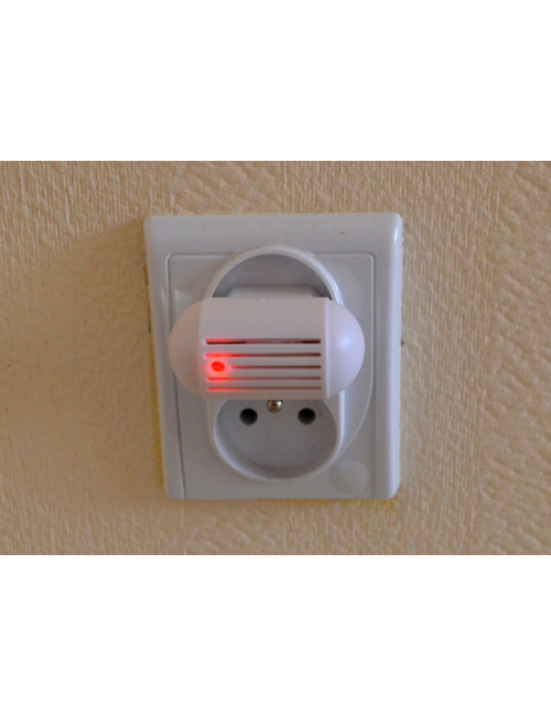 ODSTRASZACZ ULTRADŹWIĘKOWY 230V ..........