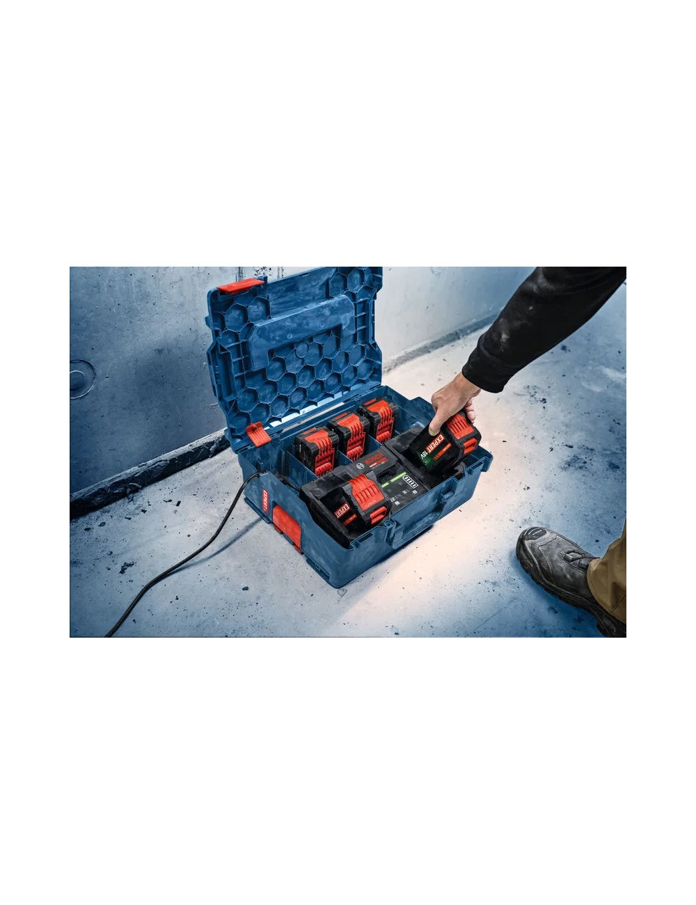 BOSCH ŁADOWARKA EXAL 18V2-320 EXPERT 2-SLOTY