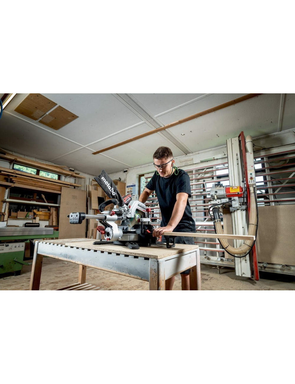 METABO PIŁA UKOŚNICA KGS 18 LTX BL 254 CARCASS