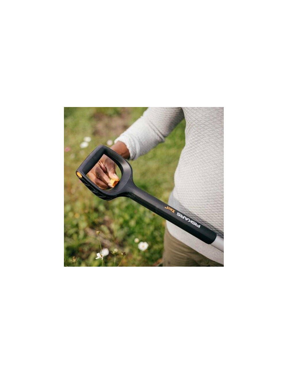 FISKARS WIDŁY DO KOPANIA  TELESKOPOWE XACT