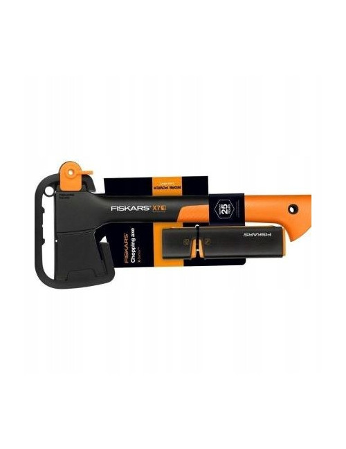 FISKARS SIEKIERA   X7 - XS +  OSTRZAŁKA  XSHARP SET