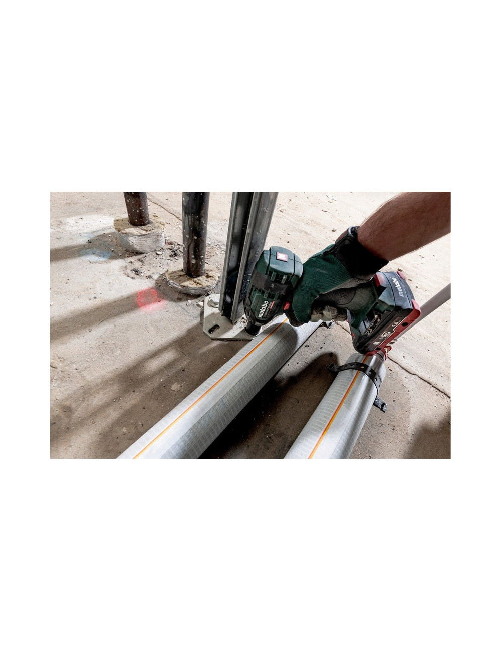 METABO KLUCZ UDAROWY SSW 18 LTX 300 BL 2x4,0Ah LiHD METABOX +AKUM 2,0Ah