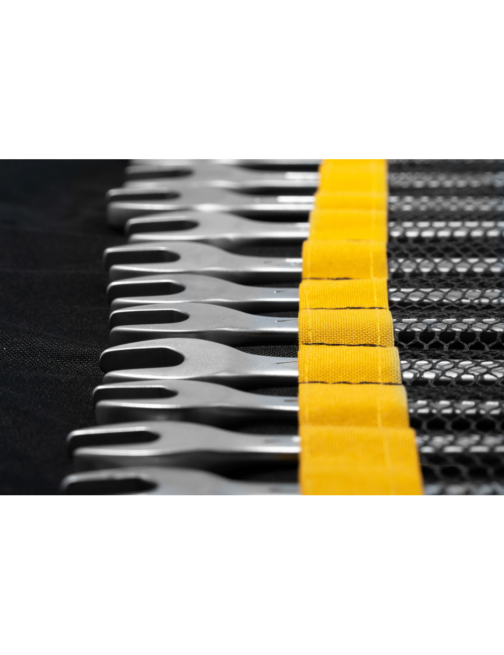 JCB KLUCZ PŁASKO-OCZKOWY KOMPLET 25el. (6-32mm)