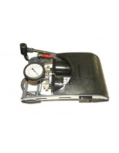 POMPKA NOŻNA DWUTŁOKOWA Z MANOMETREM