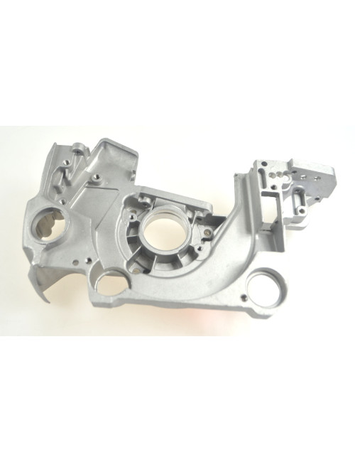 AW PIŁA OBUDOWA SILNIKA LEWA CS620