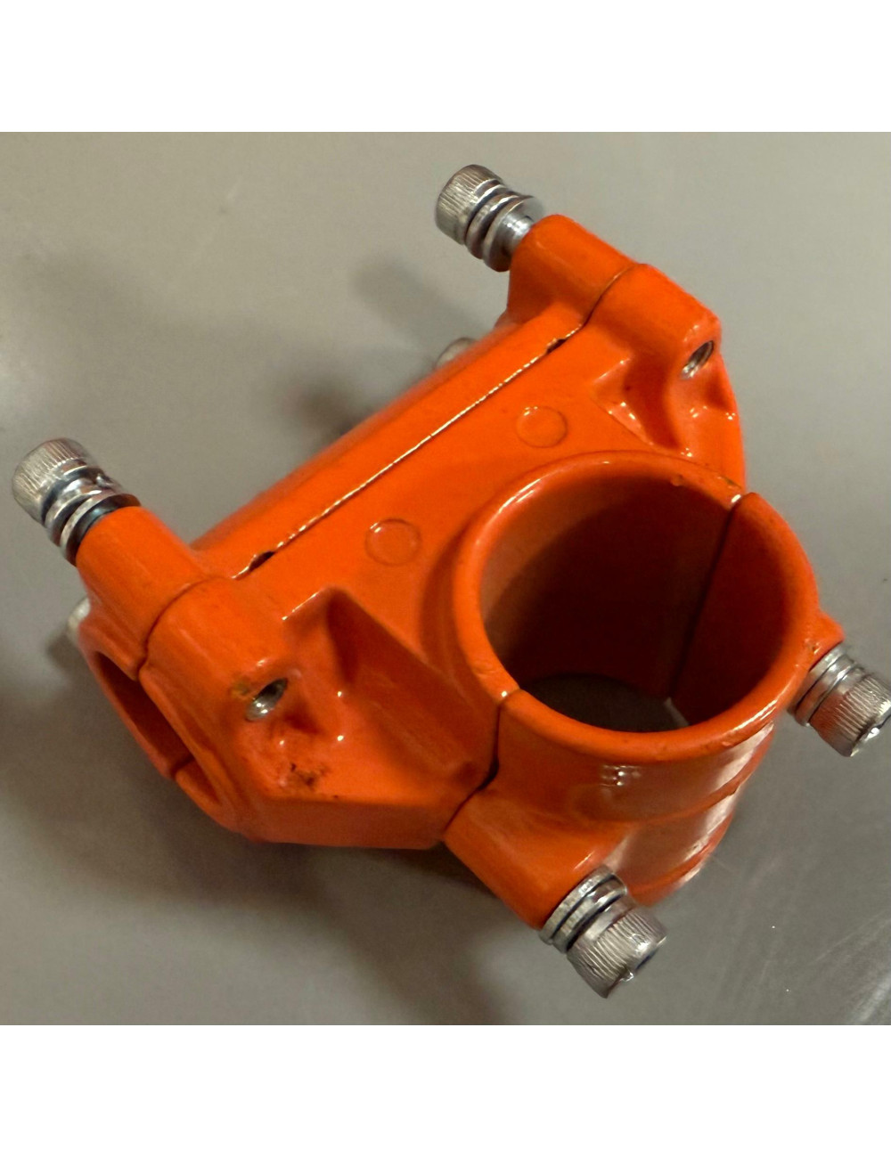 AW KOSA UCHWYT MOCOWA.KIERWONICY DO BC415, BC520, BC620